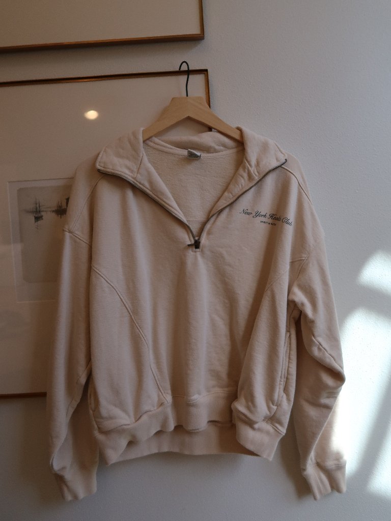 Sporty & Rich New York Health Club Quarter Zip Sweatshirt